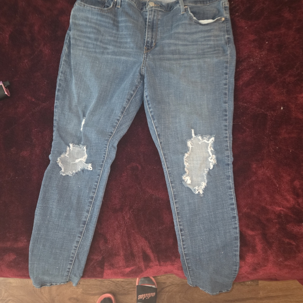 Levi's 18W Skinny Jeans in Blue 💙🤍💙🤍